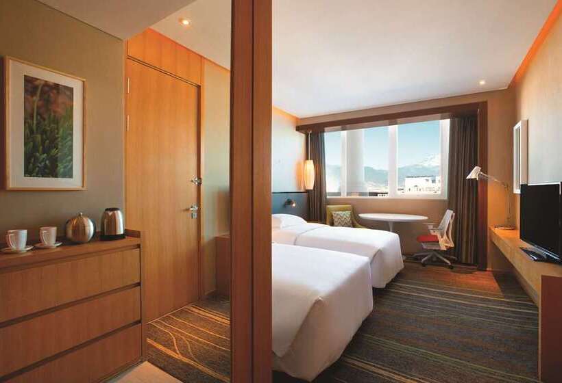 اتاق استاندارد با چشم‌انداز کوهستان, Hilton Sanqingshan Resort