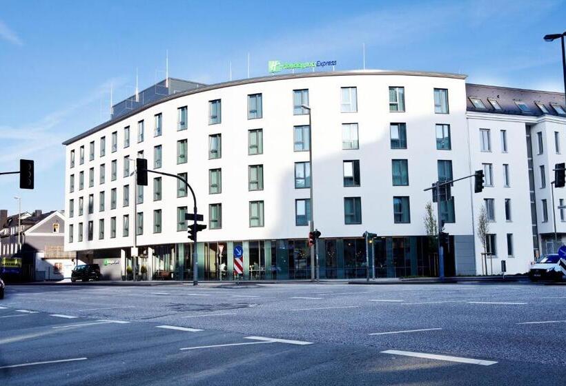 اتاق استاندارد, Holiday Inn Express   Siegen, An Ihg