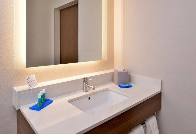 سوییت, Holiday Inn Express & Suites   Van Horn, An Ihg