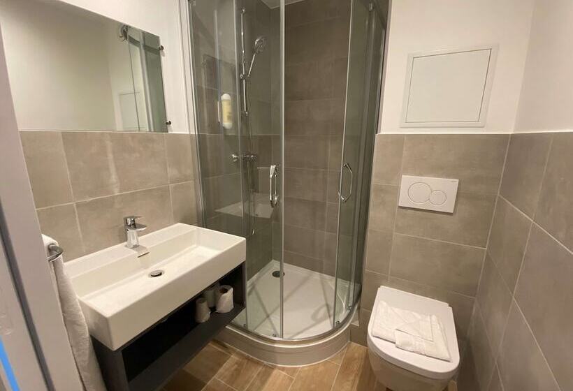 اتاق استاندارد, Kyriad Direct Orleans   La Chapelle St Mesmin
