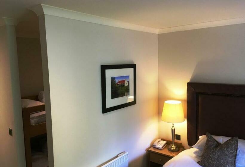 اتاق استاندارد با تخت‌های تاشو, Macdonald Aviemore Hotel At Macdonald Aviemore Resort