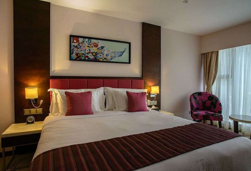 سوییت اجرایی, The Concord Hotel & Suites