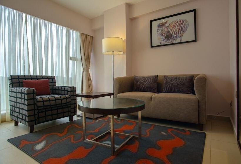 سوییت لوکس, The Concord Hotel & Suites