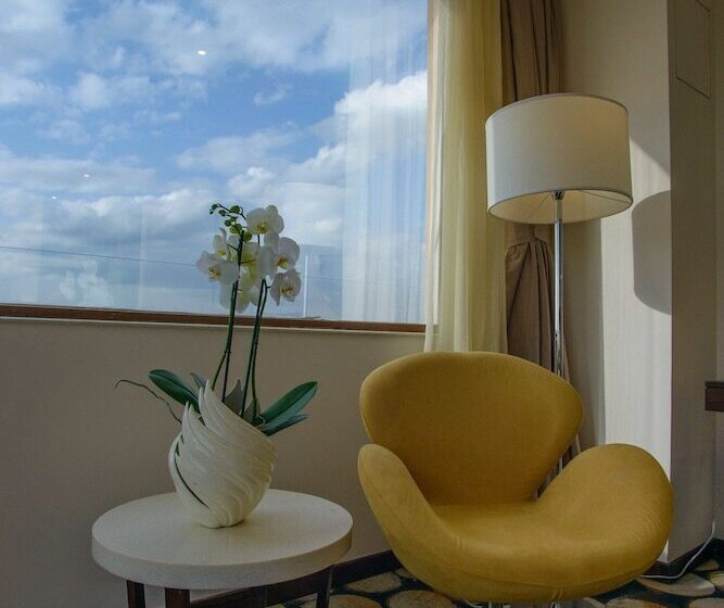 اتاق سوپریور, The Concord Hotel & Suites