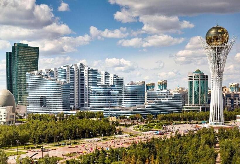 带大床的豪华间, The Ritzcarlton, Astana