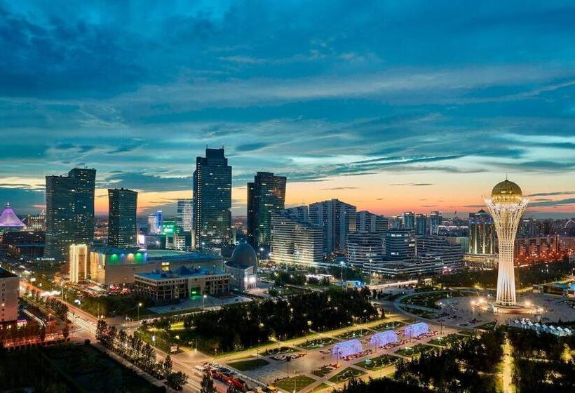 سوئیت جونیور با تخت بزرگ, The Ritzcarlton, Astana