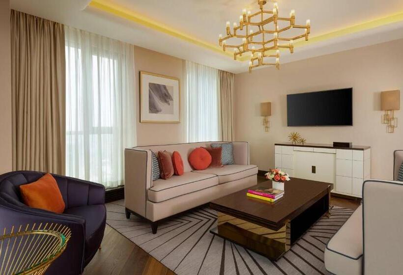 سوئیت اجرایی با تخت کینگ, The Ritzcarlton, Astana