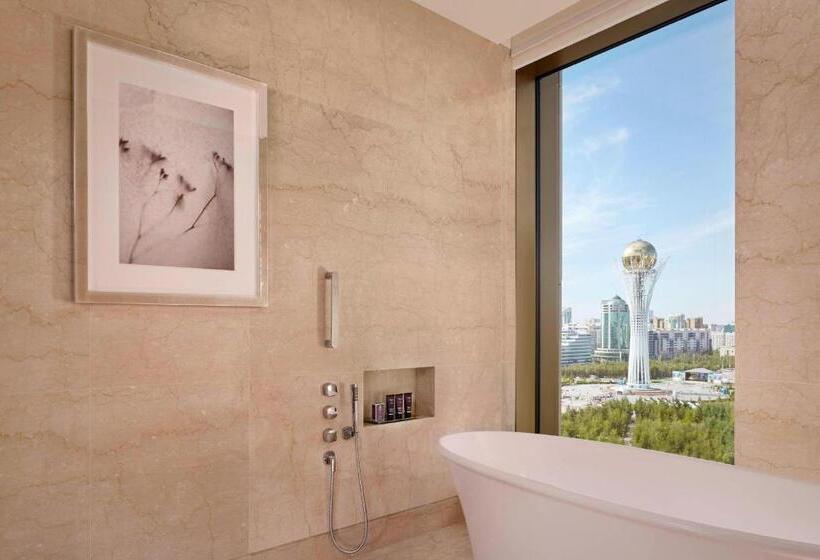 سوئیت اجرایی با تخت کینگ, The Ritzcarlton, Astana