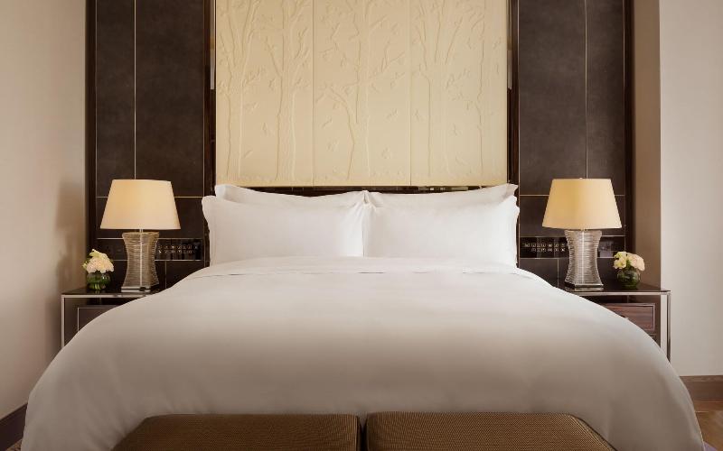اتاق کلاب, The Ritzcarlton, Astana