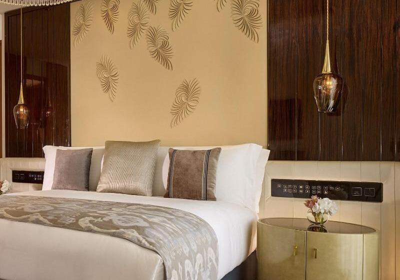 سوئیت کلاب, The Ritzcarlton, Astana