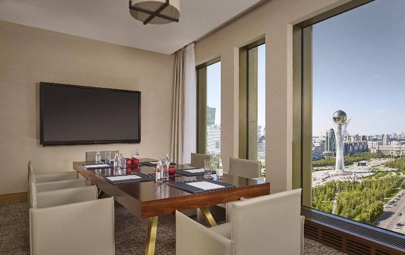 اتاق کلاب, The Ritzcarlton, Astana
