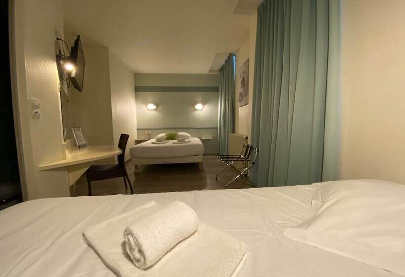 اتاق استاندارد سه نفره, Hôtel Le Relais De Vendée