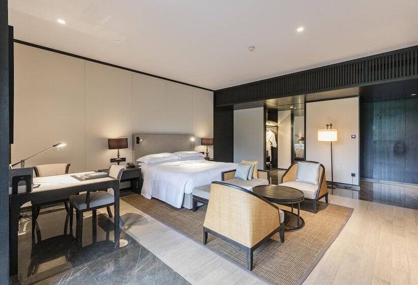اتاق اجرایی, Hilton Ningbo Dongqian Lake