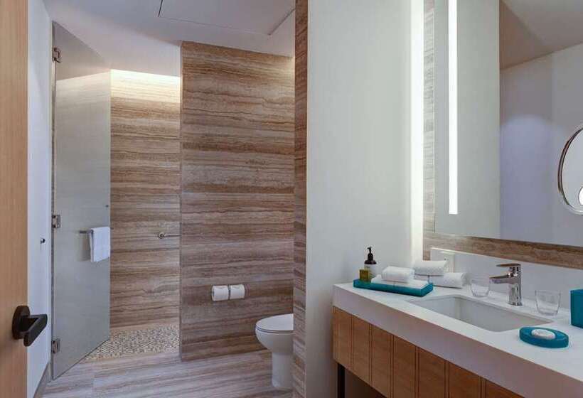 سوئیت با تخت بزرگ, Hilton Ningbo Dongqian Lake