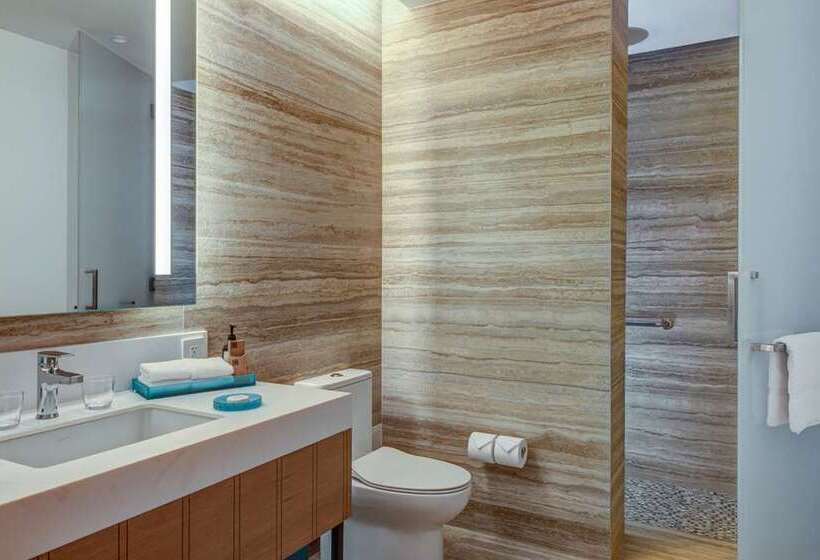 سوئیت با تخت بزرگ, Hilton Ningbo Dongqian Lake