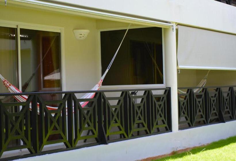 سوئیت پرزیدنت, Savoy Hotel Boutique