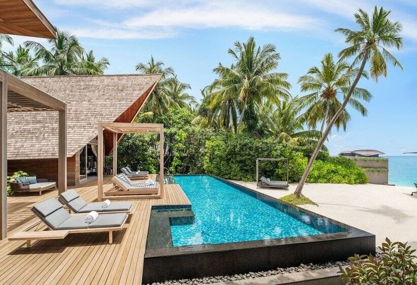 ویلای 2 خوابه, The St. Regis Maldives Vommuli Resort