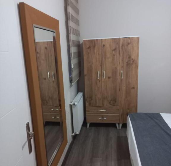 اتاق خانوادگی, Taksim 52 Suite