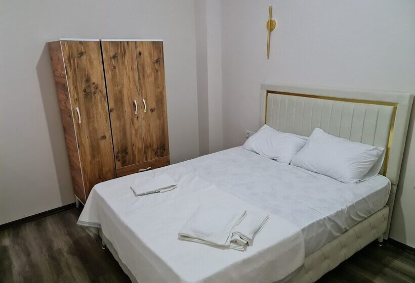 استودیوی استاندارد, Taksim 52 Suite