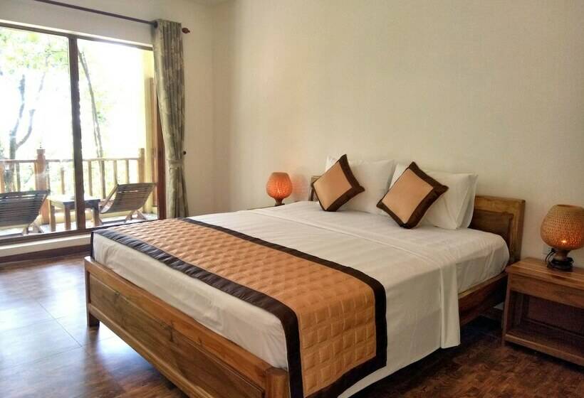 اتاق استاندارد با چشم‌انداز باغ, Ancarine Beach Resort