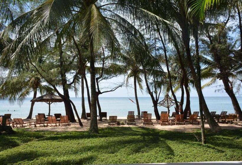 بانگلوی استاندارد, Ancarine Beach Resort