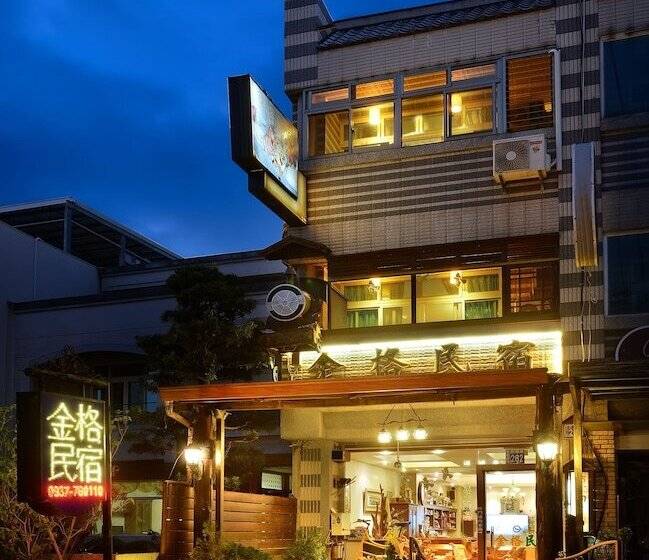 اتاق استاندارد چهار تخته, Jinge Guest House 集集金格民宿電動車充電站