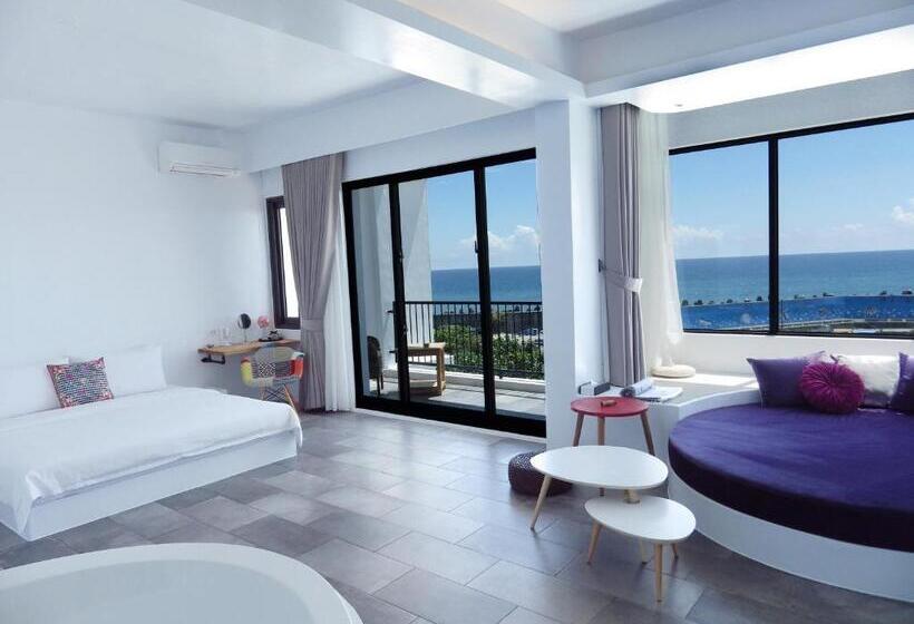 Deluxe Suite Sea View, Sea Shore