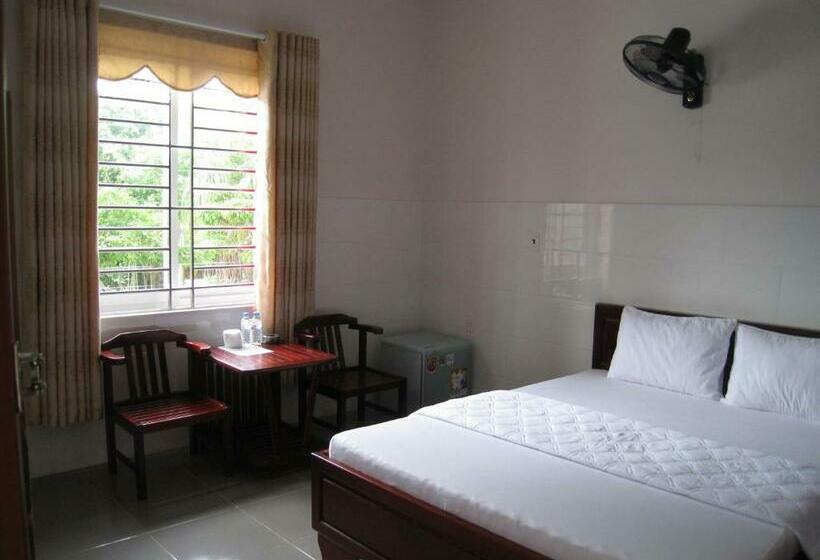 اتاق استاندارد, Hoa Sua Motel