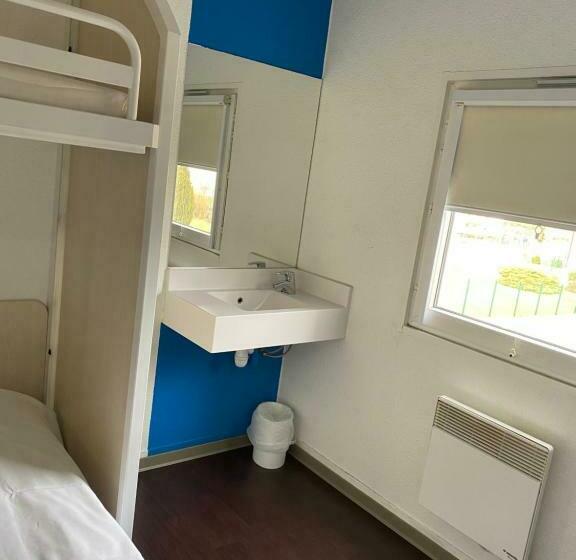 اتاق استاندارد با سرویس بهداشتی مشترک, F1 Verdun