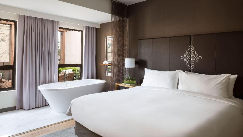 اتاق استاندارد با تخت بزرگ, Shangrila Tangshan
