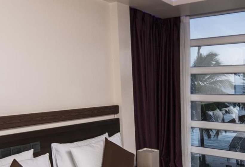 Classic Room Double Bed Sea View, The White Harp Beach