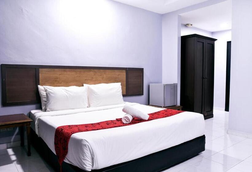 اتاق لوکس با تخت بزرگ, Leisure Cove Hotel & Apartments