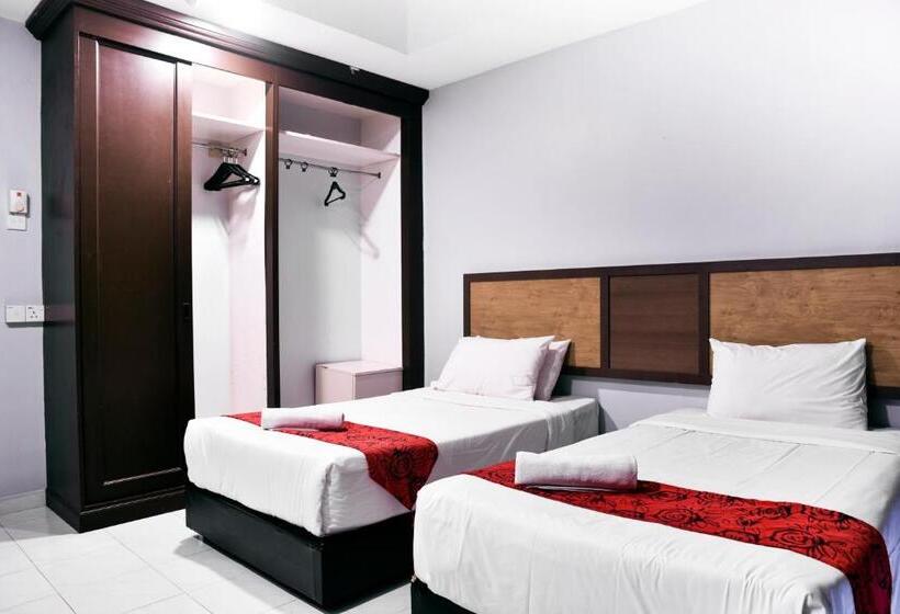 اتاق خانوادگی با چشم‌انداز دریا, Leisure Cove Hotel & Apartments