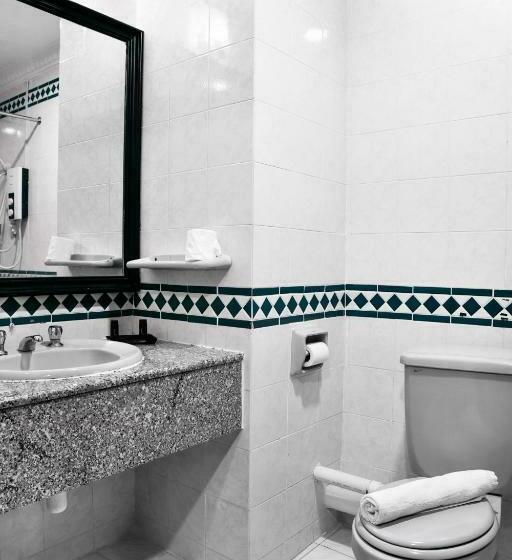 اتاق لوکس, Leisure Cove Hotel & Apartments