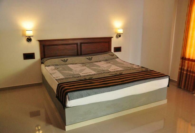 اتاق لوکس, Asantha Guest House