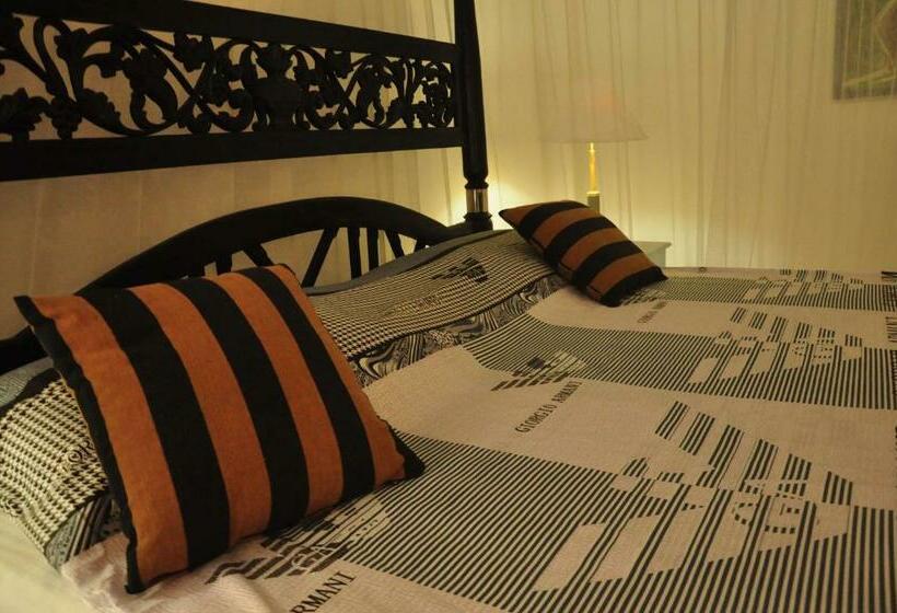 اتاق استاندارد, Asantha Guest House