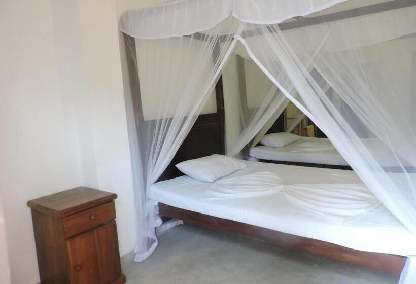 اتاق استاندارد, Asantha Guest House