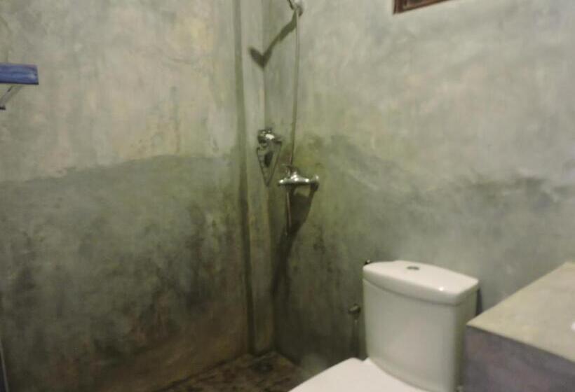 اتاق استاندارد, Asantha Guest House