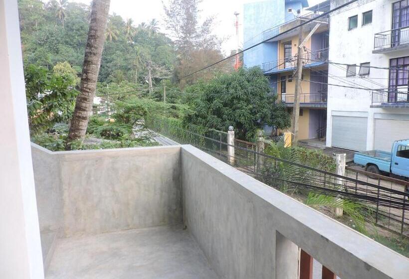 اتاق اکونومی, Asantha Guest House