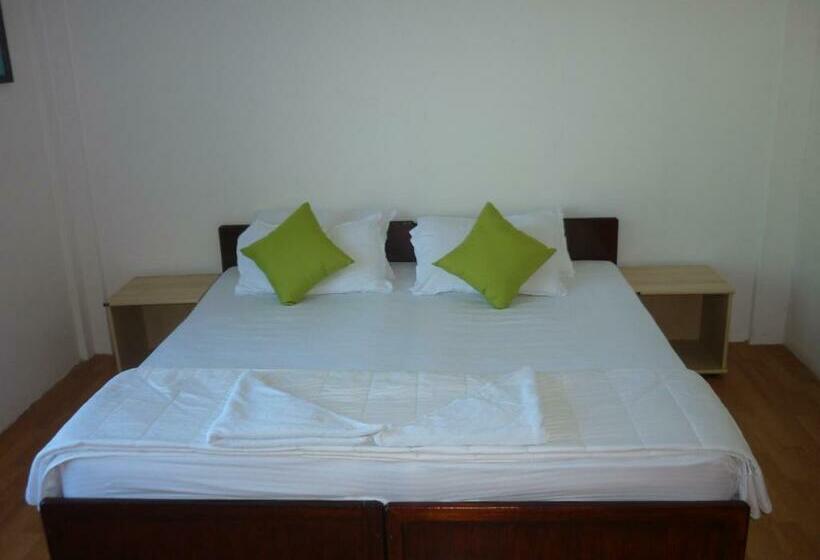 اتاق استاندارد, Batuta Maldives Surf View Guesthouse