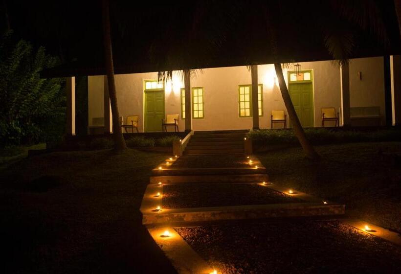 اتاق خانوادگی با چشم‌انداز باغ, Thalpe Walawwa Heritage Villa
