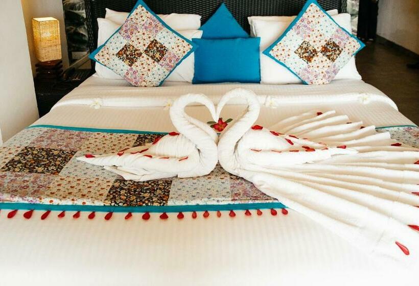 Deluxe Suite King Bed, Lavanga Beach