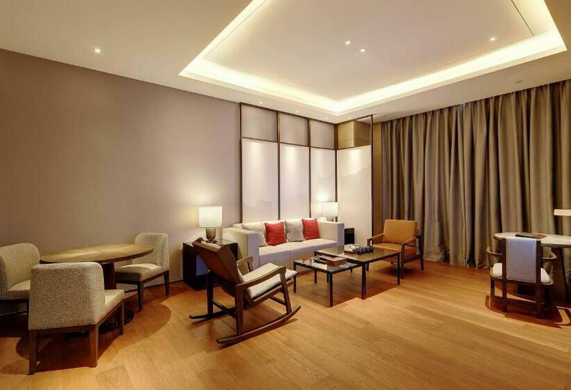 اتاق اجرایی با تخت بزرگ, Dongguan Dongcheng International Hotel   Free Shuttle Bus To Canton Fair Exhibition Center During Ca