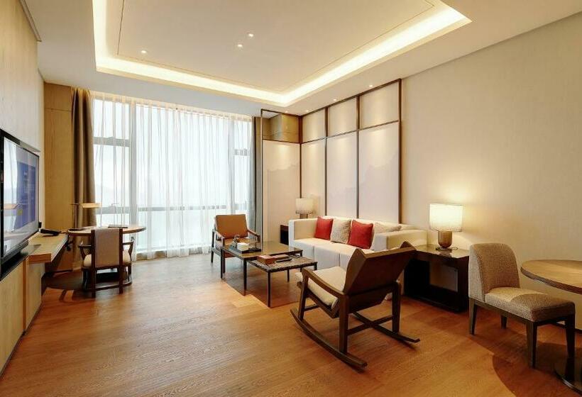 سوییت اجرایی, Dongguan Dongcheng International Hotel   Free Shuttle Bus To Canton Fair Exhibition Center During Ca