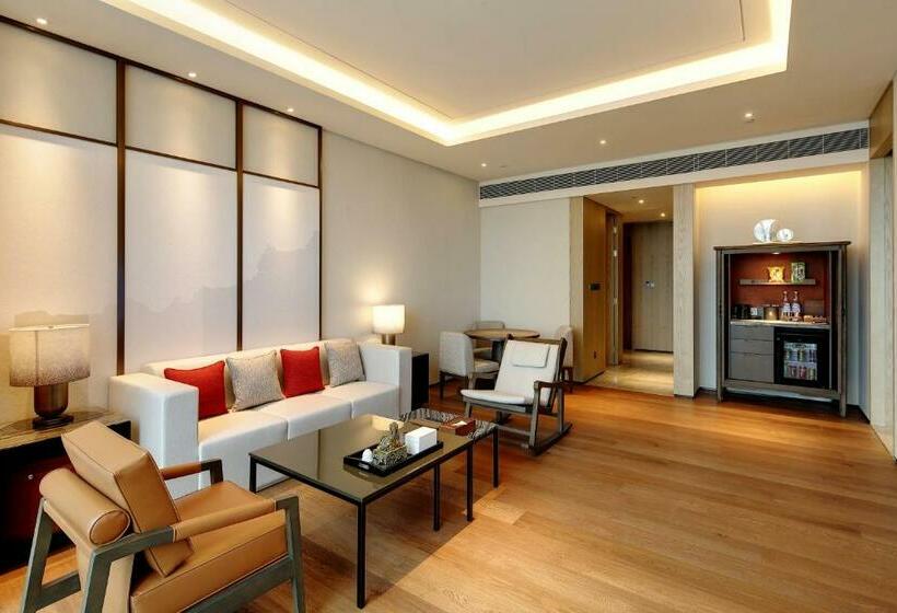 سوییت اجرایی, Dongguan Dongcheng International Hotel   Free Shuttle Bus To Canton Fair Exhibition Center During Ca