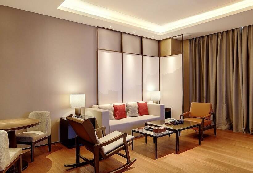 سوییت اجرایی, Dongguan Dongcheng International Hotel   Free Shuttle Bus To Canton Fair Exhibition Center During Ca