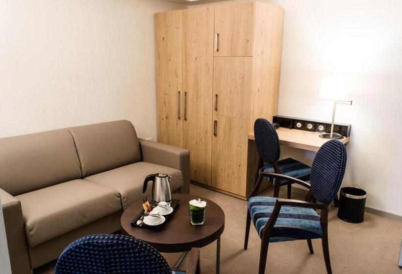 سوییت پرستیژ, Le Rive Droite & Spa