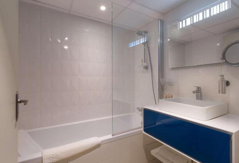اتاق لوکس, Le Rive Droite & Spa