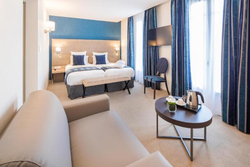 اتاق لوکس, Le Rive Droite & Spa