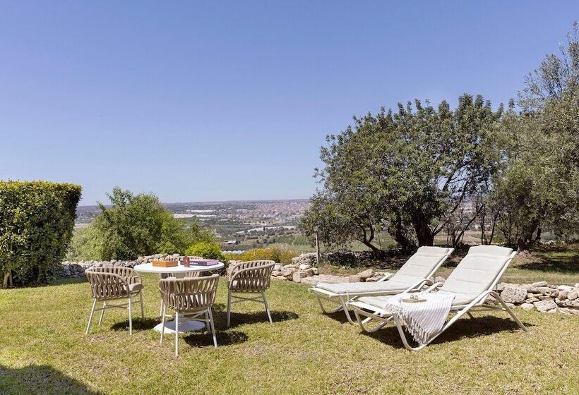 سوییت خانوادگی, Masseria Del Carrubo